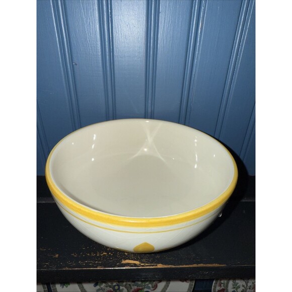 Williams Sonoma Fleur De Lis Yellow Gold Footed Soup Cereal Bowl - Picture 2 of 10